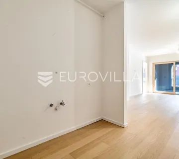 Zagreb, Črnomerec, vrhunska novogradnja, četverosoban apartman površine 94,48 m²