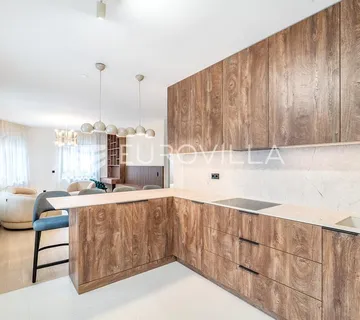Zagreb, Kvaternikov trg, atraktivan dvosoban stan, 58 m² - cover