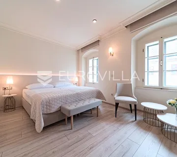Osijek, Tvrđa, tri uhodana apartmana 68 m² - cover