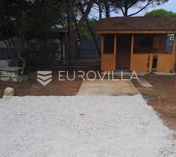 Istra, Valbandon poljoprivredno zemljište s objektom na par koraka od mora - Valbandon, Fažana