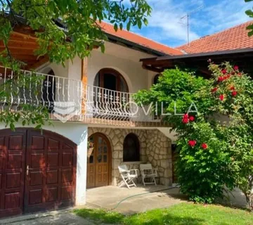 Đakovo, Vila, prekrasna visoka prizemnica, 270 m²