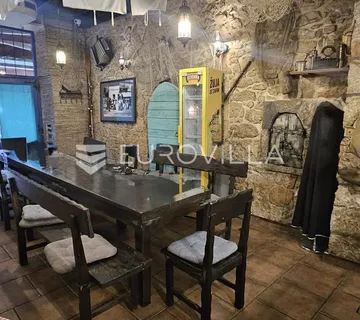 Crikvenica, najam restorana s terasom u centru, uređen, terasa, pogled na more