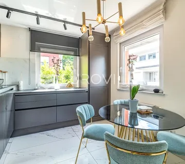 Zagreb, Donji Bukovac, prekrasan trosoban stan, 66 m², garaža, spremište, parkirno mjesto