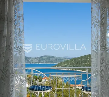 Drvenik Veliki, prekrasna kuća s pogledom na more - Drvenik Veliki, Trogir