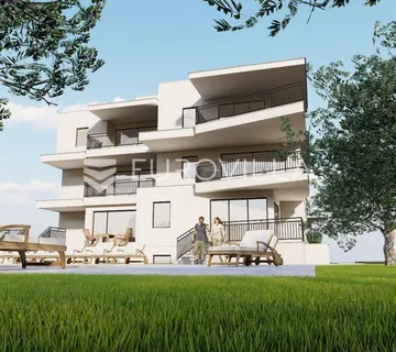 Istra, Umag, trosoban stan u prizemlju 88,20 m², 400 m od mora
