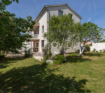 Istra, Vodnjan, Galižana, prostrana kuća s vrtom i potencijalom - cover