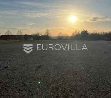 Istra, Kanfanar, građevinsko zemljište sa projektom 880 m2