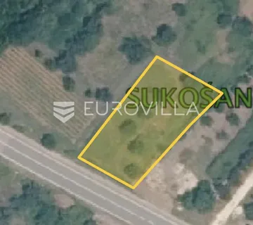Zadar, Sukošan, građevinsko zemljište uz magistralu, 1.014 m² – idealno za vilu, apartmane.. - cover