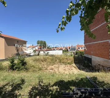 Istra, Rovinjsko Selo, građevinsko zemljište 585 m2 za manju stambenu zgradu ili vilu iz snova - cover