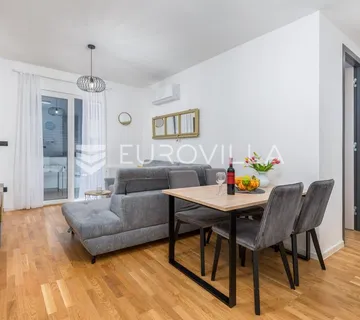 Pula, Monvidal, dugoročni najam trosobnog pet, friendly stana u novogradnji, plin, lift, parking - cover