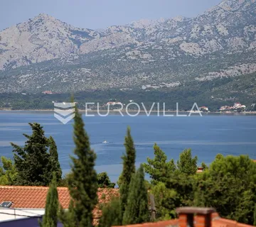 Zadar, Rovanjska, lijepa kuća s okućnicom i pogledom na more - cover