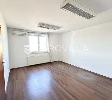 Vinkovci, Jošine, poslovni prostor uredske namjene 19 m²