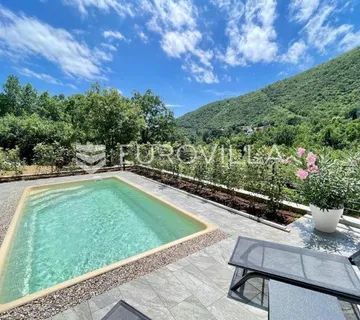 Mošćenićka Draga, prekrasna novo izgrađena villa s bazenom - cover