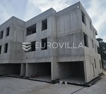 Čiovo, Slatine novogradnja stan 60,1 m² i garažom za dva automobila, 50 m od mora - cover