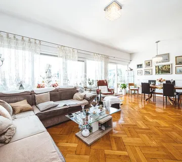 Zagreb, Pantovčak, prostrana obiteljska kuća 400 m² na parceli 735 m², prekrasan pogled - cover