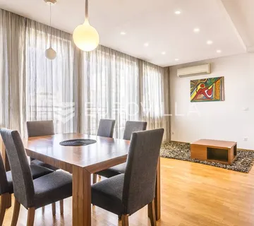 Slovenska ulica, trosoban stan s terasom i garažom 106 m² - Zagreb