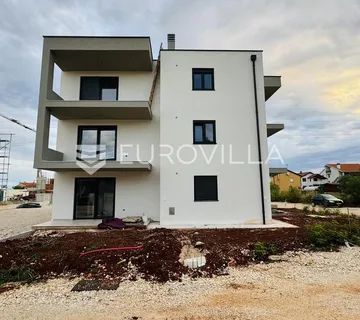 Istra, Umag, NOVOGRADNJA, Stan na prvom katu 64,54 m²