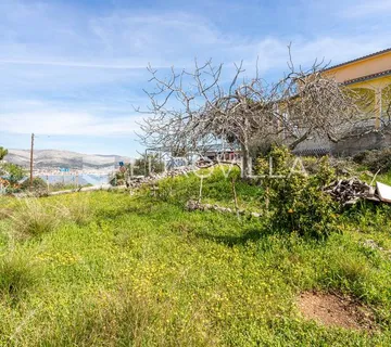 Čiovo, građevinsko zemljište (459 m2) s pogledom na more - Okrug Donji, Okrug