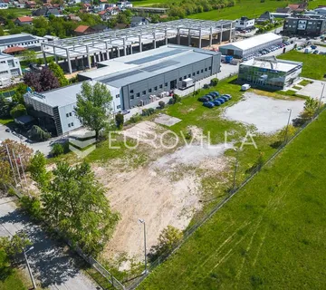 Zagreb, Hrvatski Leskovac, poslovna zgrada 500 m² na parceli 5800 m² - Hrvatski Leskovac, Zagreb