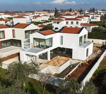 Istra, Tar, Vabriga, Luksuzna vila s bazenom i pogledom na more