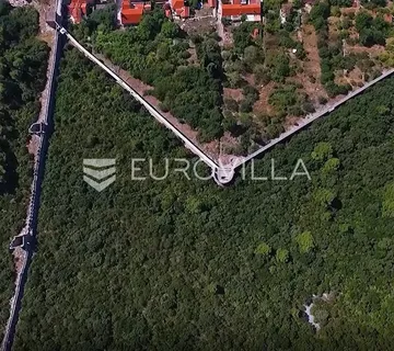 Ston, poljoprivredno zemljište na iznimnoj lokaciji unutar zidina