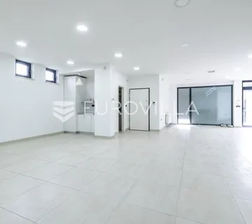 Samobor, centar, poslovni prostor NKP 96 m2