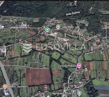 Pula, Šijana, 4111 m² zemljišta u K1 zoni, top lokacija - cover