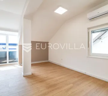Zagreb, Sesvete, poslovni prostor, 4 prostorije, terasa, parking, 150 m² - cover