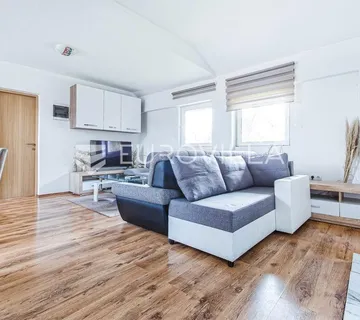 Zagreb, Gračani, trosoban stan u kući NKP 78 m²