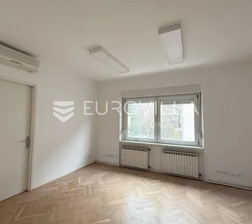 Zagreb, Donji grad, poslovni prostor 97 m²