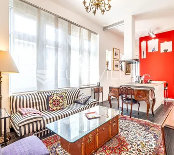 Zagreb, Donji Grad, prekrasan dvosoban stan UKLJUČENI REŽIJSKI TROŠKOVI 55 m²