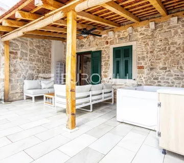 Hvar, Vrbanj, renovirana kamena kuća - Vrbanj, Stari Grad