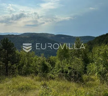 Istra, okolica Oprtlja, Oaza mira s pogledom koji osvaja - Oprtalj