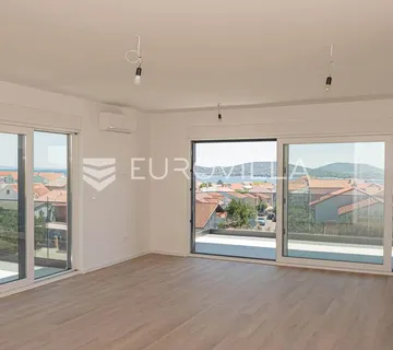 Tribunj, novogradnja, stan na drugom katu, 86,16 m²