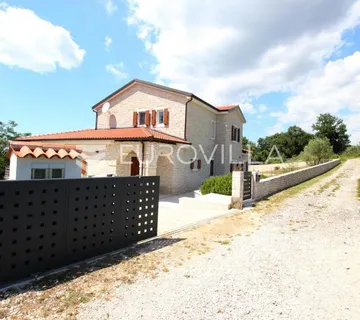Istra, Kanfanar, prekrasna kuća 450 m² na velikom imanju od 1900 m² - cover