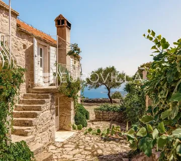 Otok Hvar, jedinstveno imanje na izuzetnoj lokaciji - cover