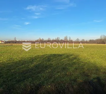 Karlovac, Drežnik, građevinsko zemljište 4700 m², gradnja više obiteljskih kuća - cover