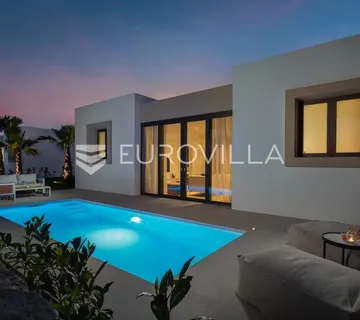 Tkon, Palms resort, luksuzna vila s bazenom i pogledom na more
