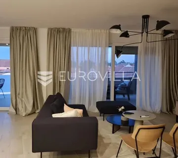 Istra, Novigrad, najam dizajnerskog trosobnog stana - cover