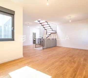 Zagreb centar Novogradnja trosoban stan 107 m²