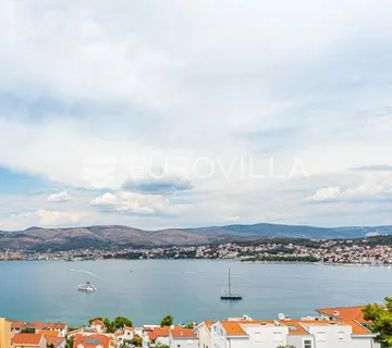 Trogir, Čiovo građevinsko zemljište, s pogledom na more - cover