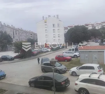 Zadar, Bili Brig, komforan jednosoban stan na lijepoj lokaciji