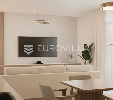 Kaštel Stari, trosoban stan na drugom katu s tri lođe - Kaštel Stari, Kaštela