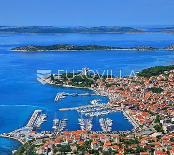 Vodice, građevinsko zemljište, 1338 m²