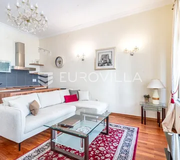 Zagreb, Centar, Teslina, predivan trosoban stan, neto površine 74 m², TOP lokacija