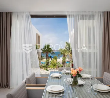Tkon, Palms resort, luksuzna vila s bazenom i pogledom na more