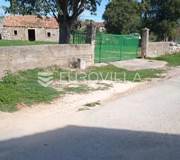 Zadar, Sukošan građevinsko zemljište idealno za vilu ili apartmane - cover