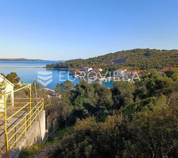 Dugi otok, Zaglav, građevinsko zemljište 400 m² na odličnoj lokaciji 100m od mora - Zaglav, Sali