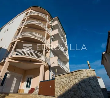 Omiš, Lokva Rogoznica, hotel, pansion, ukupna neto korisna površina 825 m² - Lokva Rogoznica, Omiš
