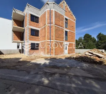 Vir, novogradnja, apartman na 1. katu s dvije spavaće sobe